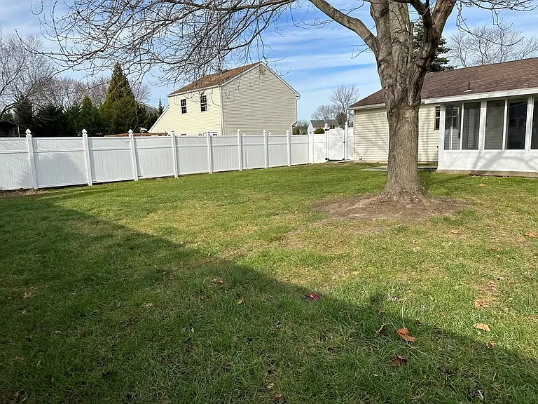 10 Chestnut Dr — Photo 16