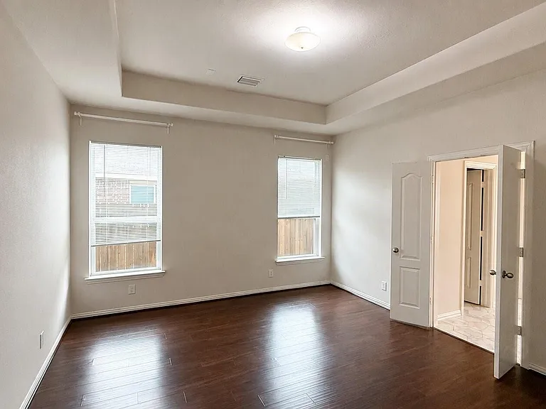 2338 Beacon Brook Ln — Photo 15