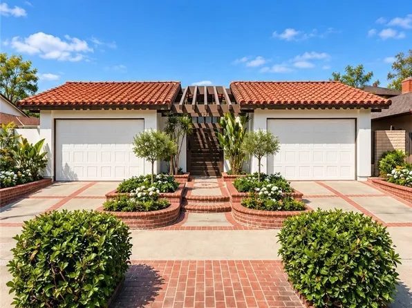 27 Mann St, Irvine, CA 92612