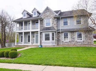 901 Ridgewood Ct, Connersville, IN 47331