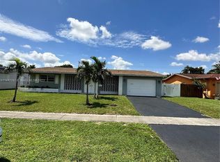 5300 Madison St, Hollywood, FL 33021