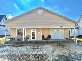 169 F St NE, Linton, IN