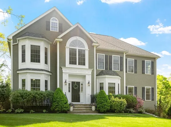 6 Cabot Ct, Amesbury, MA 01913