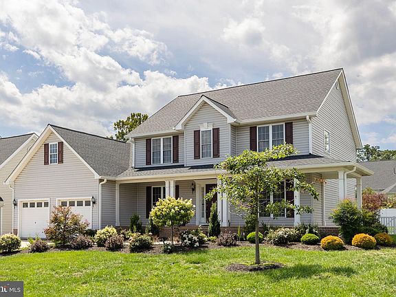2nd image of 123 Kinross Dr