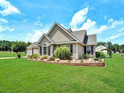 101 Natchez Ct, Gray Court, SC, 29645