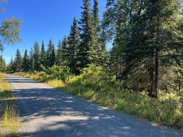 L2b4 Clammers Haven Dr, Clam Gulch, AK 99568