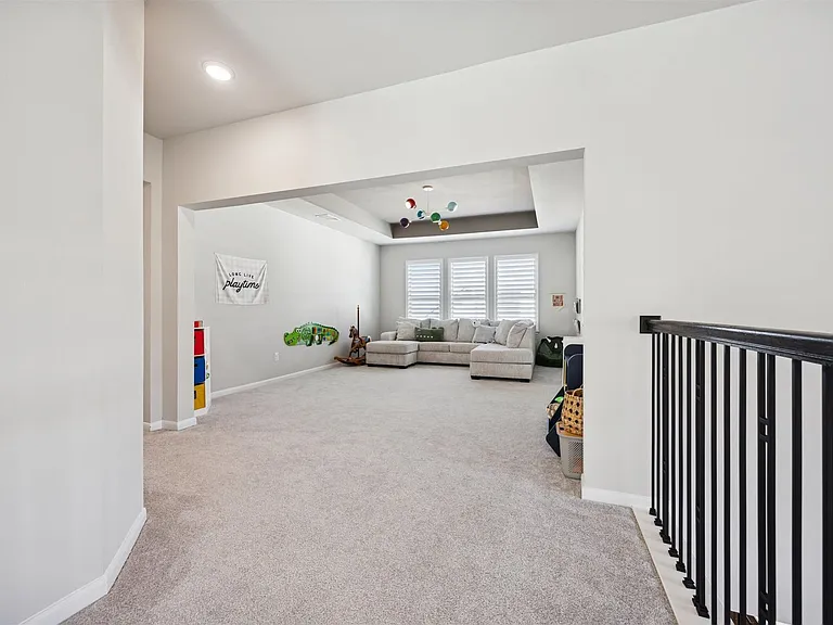 476 Anfield Cir — Photo 17