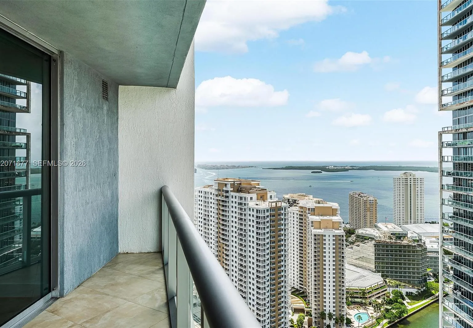 Iconbrickell Condo No 1 — Photo 4
