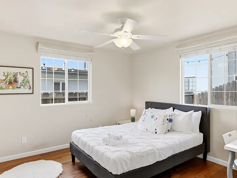 609 Stanford Ave — Photo 45