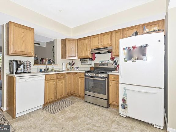 5th image of 5641 Queen Anne Ct