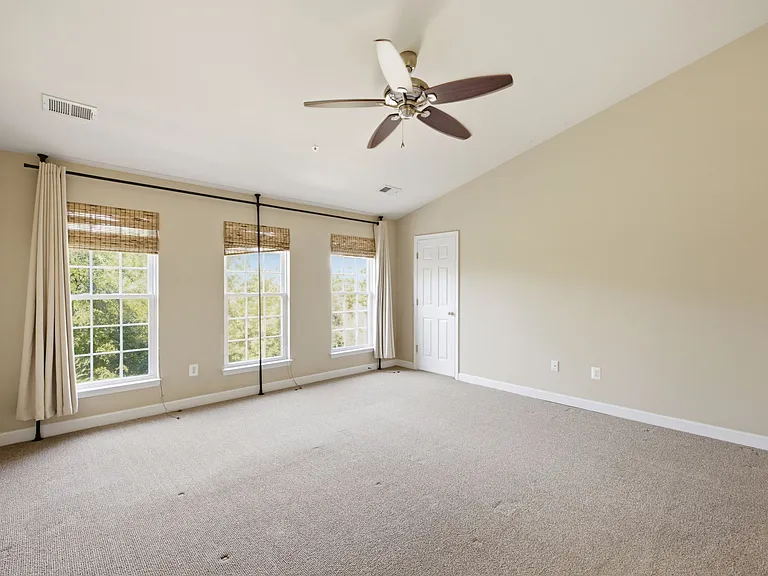 4473 Beacon Grove Cir #B — Photo 24