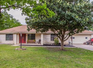 801 N 5th St, Jarrell, TX 76537