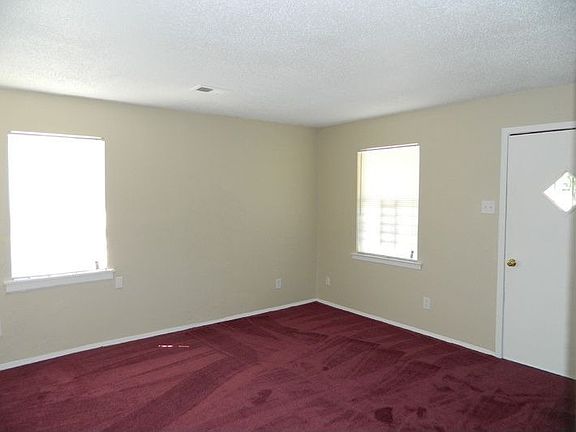 3rd image of 514 Lipford St