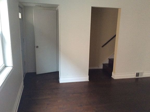 4th image of 4326 N Kedvale Ave APT B