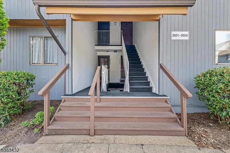 3601 Balsam Way photo 1