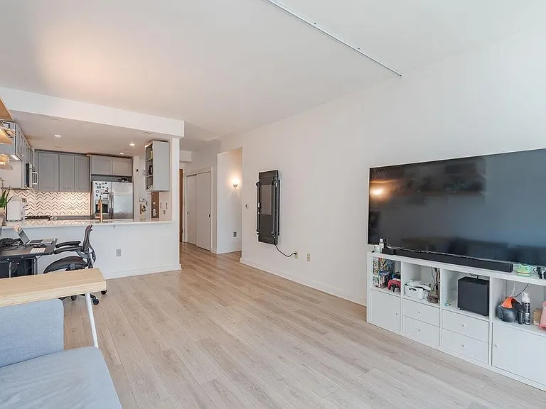 20 Newport Pkwy #1105 — Photo 27