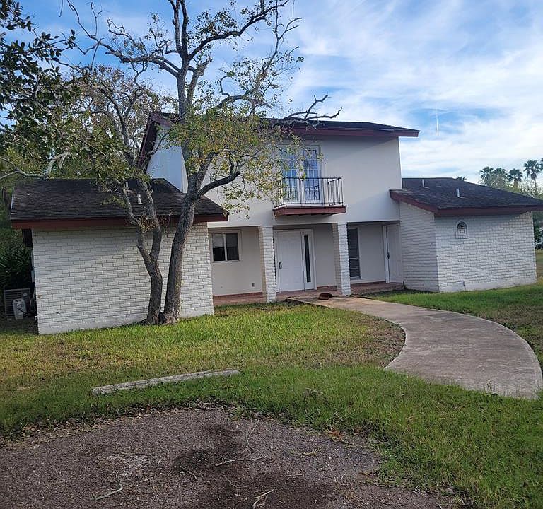 1st image of 213 Balboa Ave S #403-4