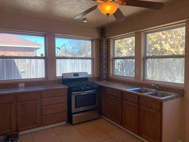 2618 Reveille Dr — Photo 14