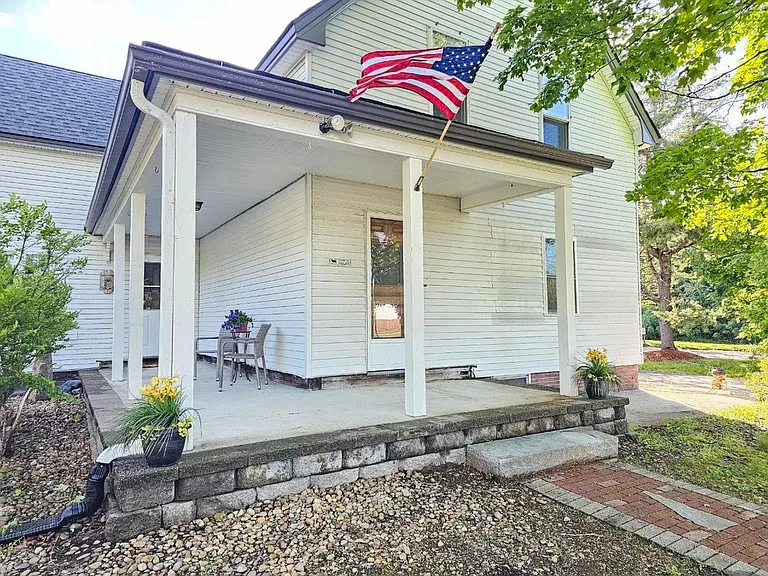117A Lowell Rd — Photo 3