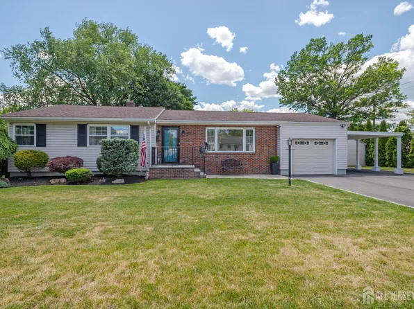 108 Howard Ave, Middlesex, NJ 08846