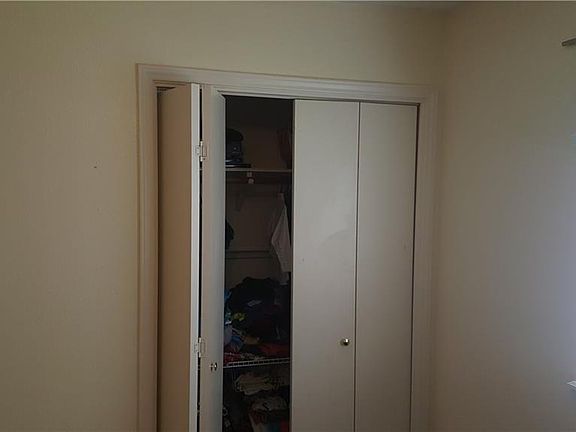 4th image of 7913 Elk Dr