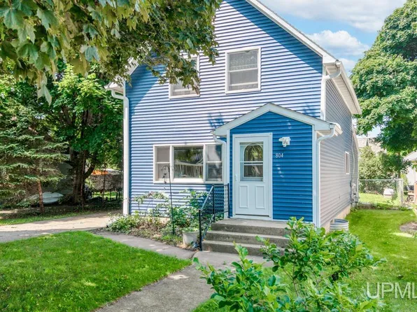 804 S 18th St, Escanaba, MI 49829