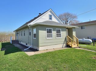 8240 Iverson Rd, Waterford, WI 53185