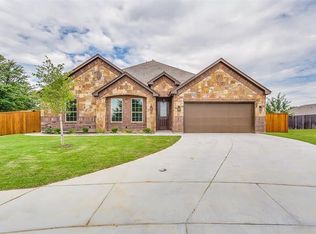 524 Greenvale Ct, Saginaw, TX 76179