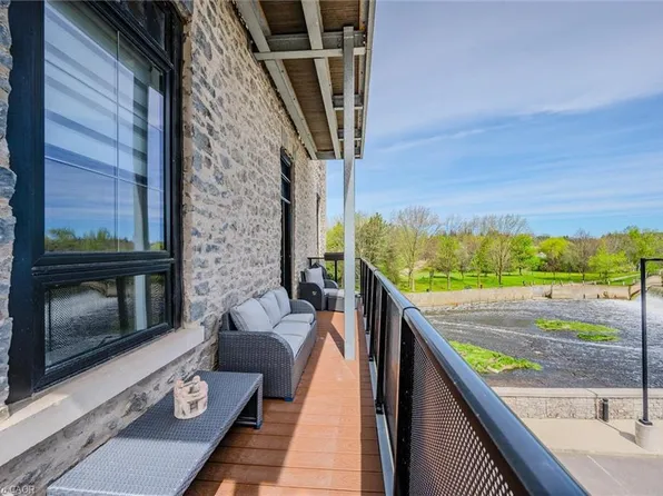 19 Guelph Ave #308, Cambridge, ON N3C 1A2