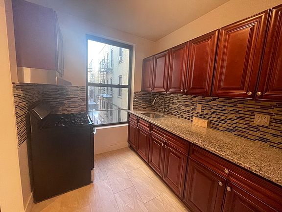 3rd image of 31-23 34th St #2F