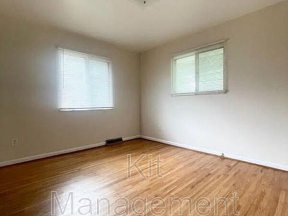 5th image of 5219 Jackman Rd
