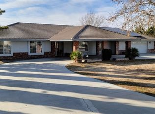 14040 Chogan Rd, Apple Valley, CA 92307