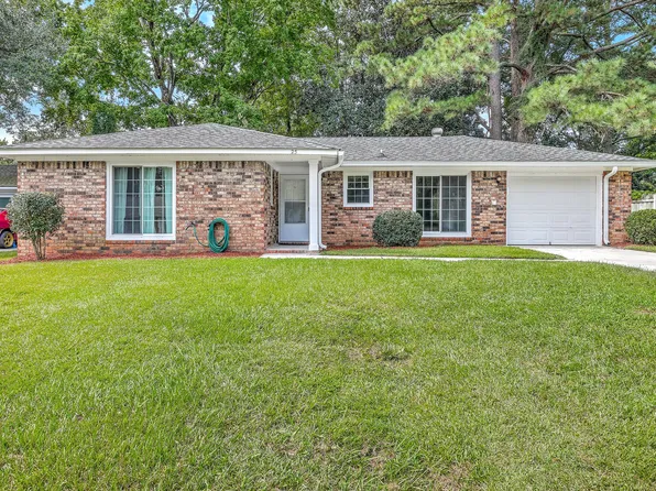 25 Delaware Rd, Goose Creek, SC 29445