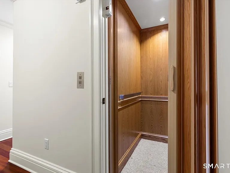 40 Oak Ridge St #2 — Photo 4