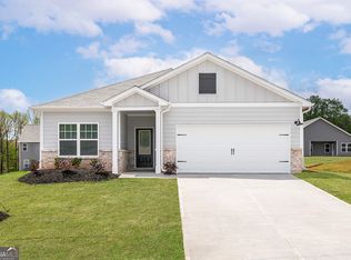 297 Egret Ct, Jefferson, GA 30549