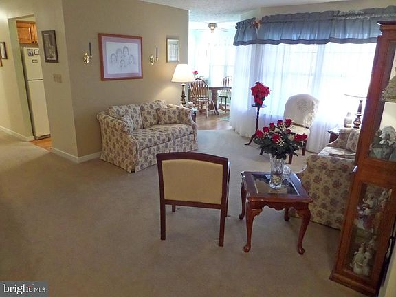 3rd image of 108 Gwen Dr #2F