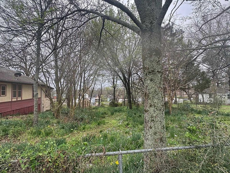 1st image of 3711 W 11th St