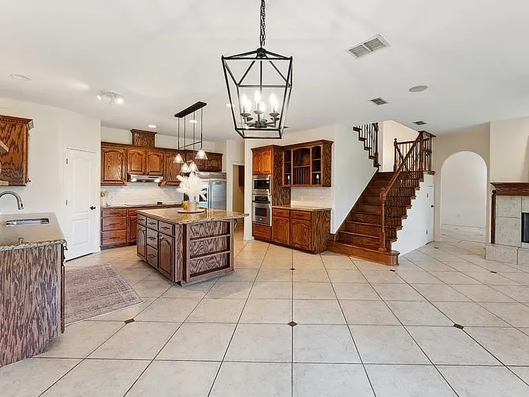 6530 Picante Dr — Photo 12