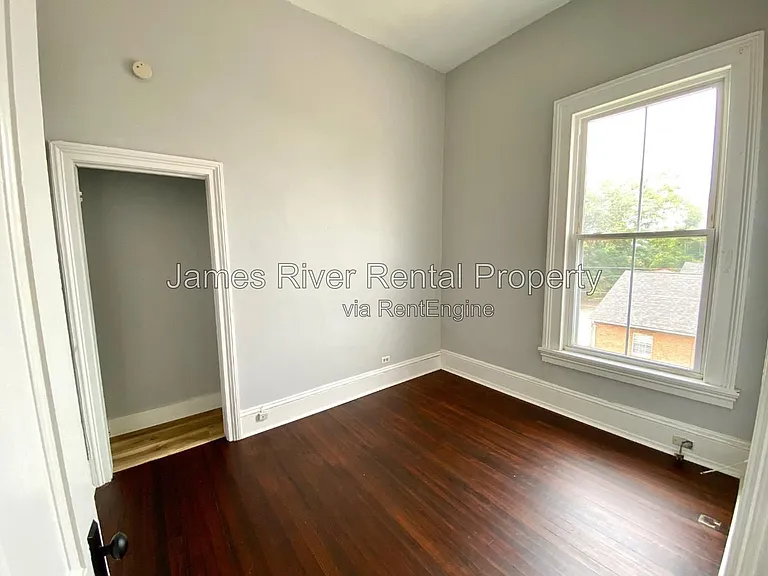 1003 Floyd St #3 — Photo 8
