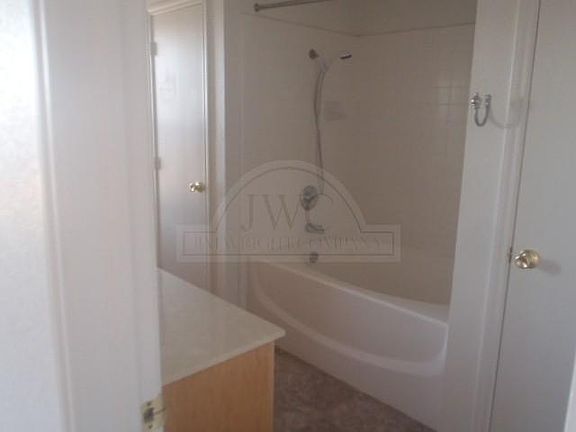 5th image of 3105 Tom Lockett Dr