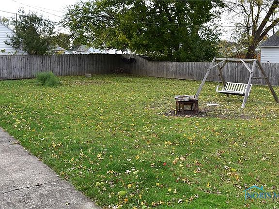 3rd image of 1440 Pieper Dr