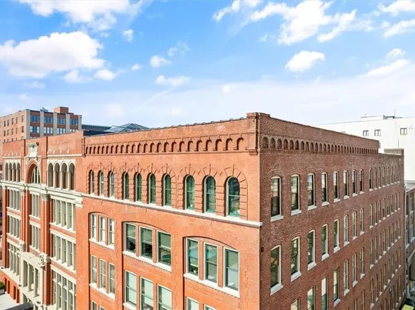 612 Central St APT 505, Kansas City, MO 64105