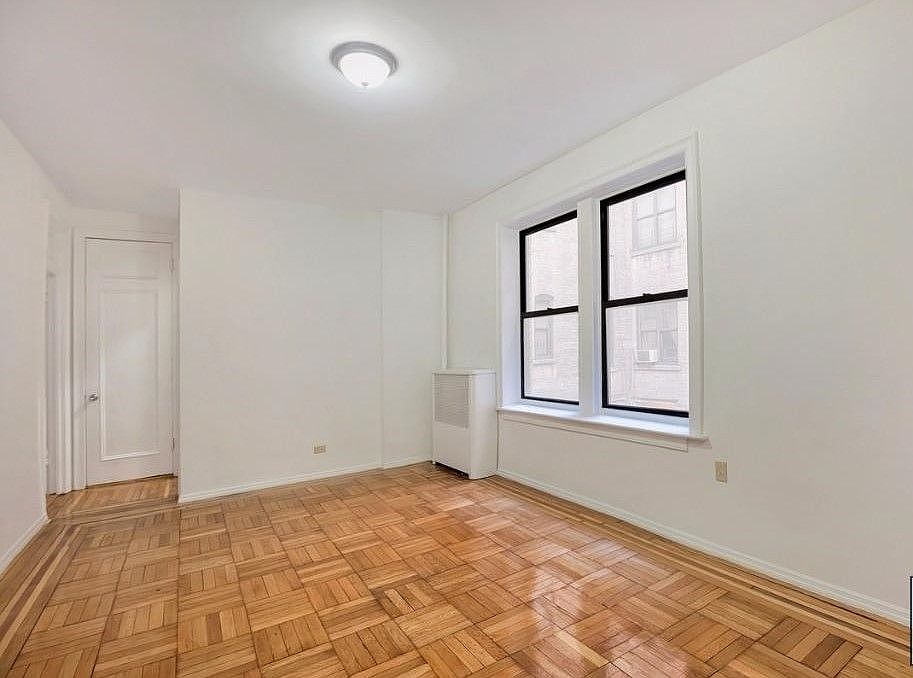 2nd image of 613 W 140th St #2CC