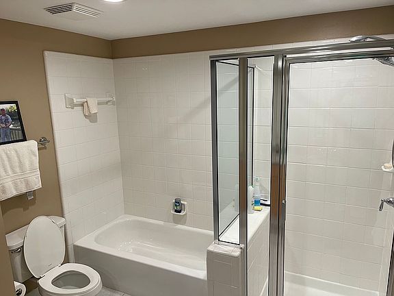 5th image of 1315 East Blvd Unit 716