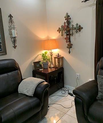 5th image of 729 Lynda Dr