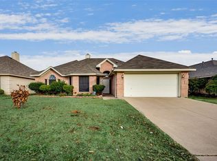 7524 Juliet Ln, Fort Worth, TX 76137