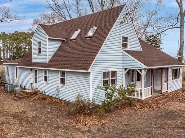 8880 Nelson Wood Ln, Gloucester, VA 23061