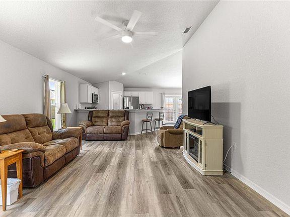 5th image of 8774 SE 162nd St