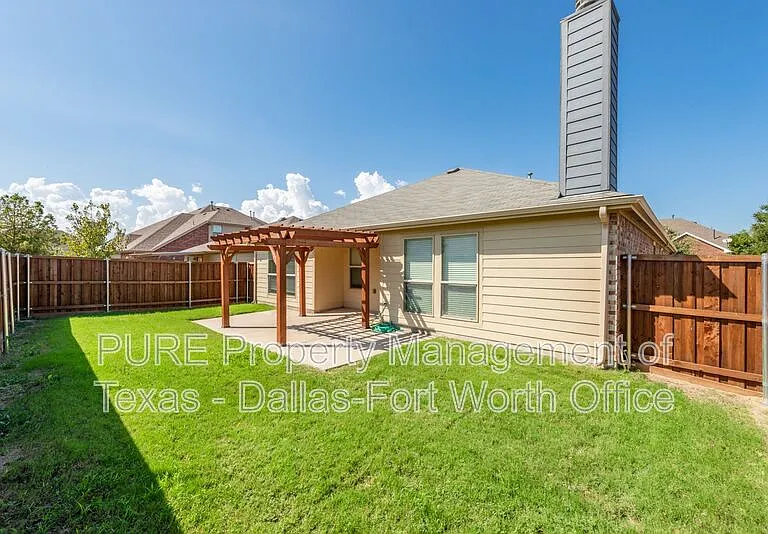 1012 Lake Hollow Dr — Photo 29