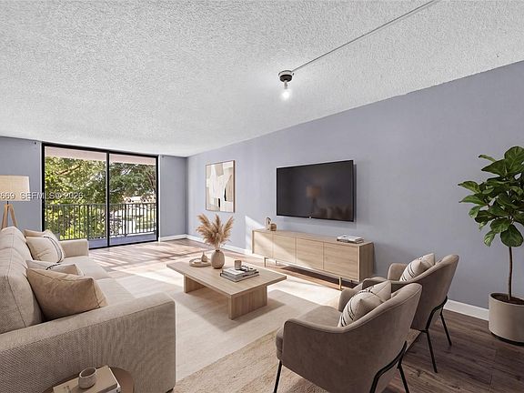 2nd image of 6190 Woodlands Blvd APT 316